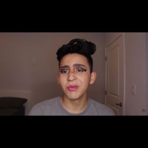 Meet your Posher, Valerie